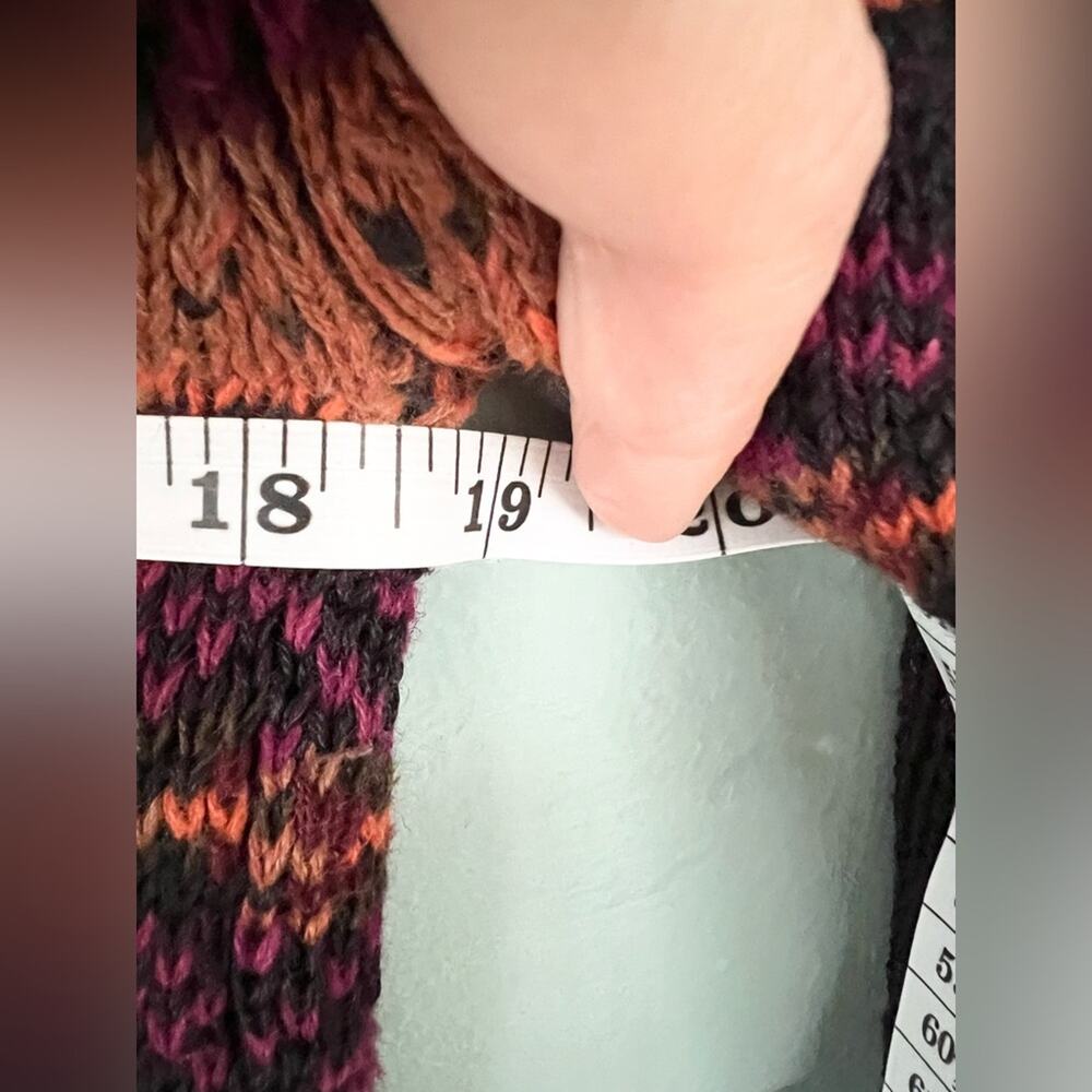 Vintage Nordic inspired cardigan sweater maroon unique fall winter - Picture 6 of 6